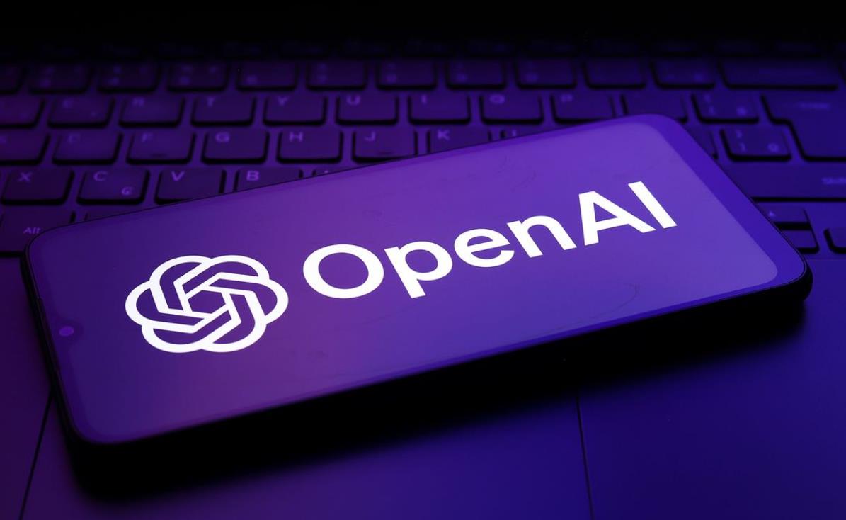 OpenAI预计2025年营收127亿美元，微软、软银加注“AI印钞机”