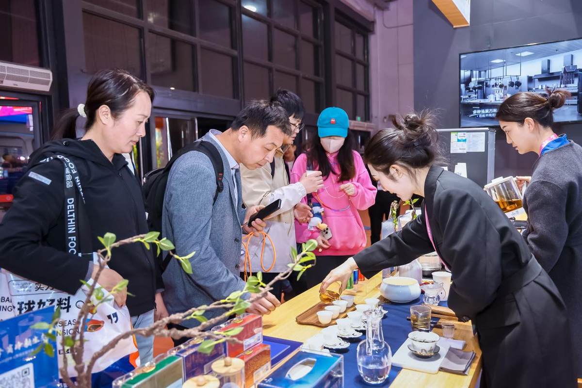 HOTELEX 2025开幕！海尔三大净水黑科技重新定义餐饮用水新标准