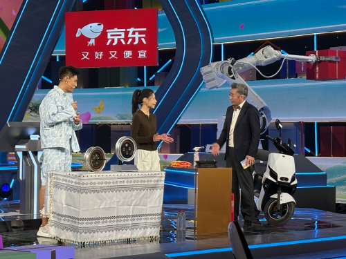 以技术硬实力对话亿万消费者 绿源电动车登陆央视《央央好物嗨购派》