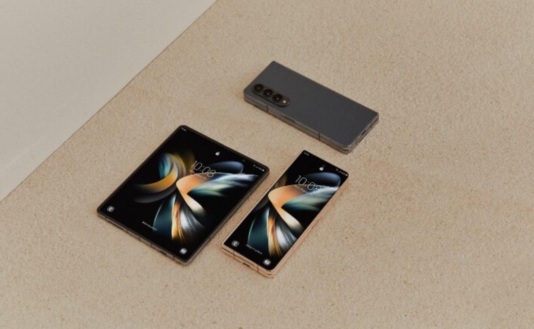 消息称三星Galaxy Z Fold8折叠手机或告别屏下摄像头