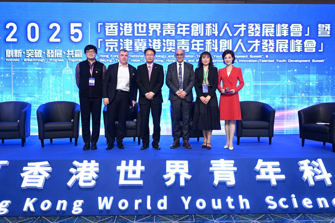 飞诺门阵当选中国电子商会大模型专委会副理事长单位