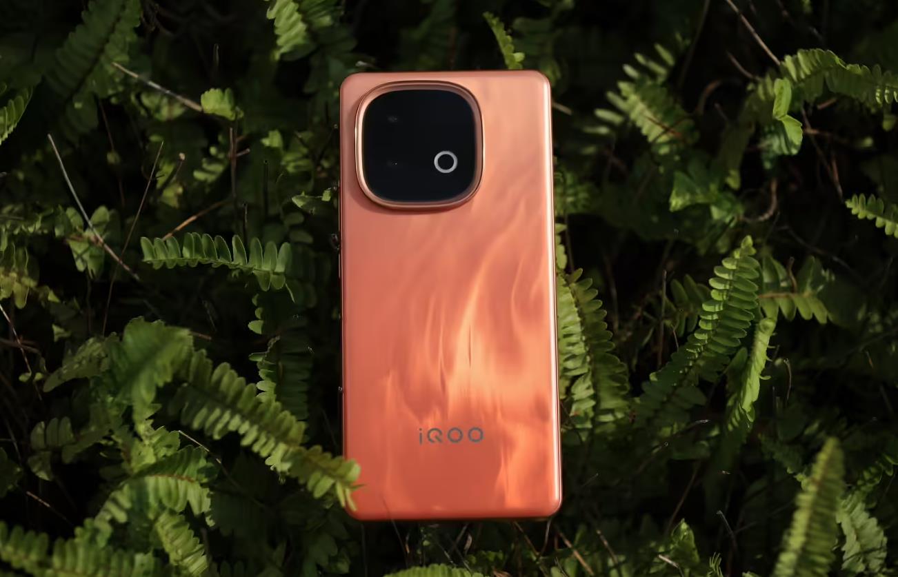 iQOO Z10 Turbo系列规格汇总：均采用塑料中框结构
