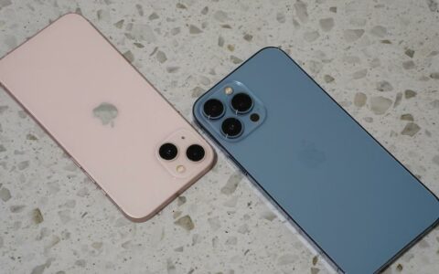 苹果iPhone 20周年纪念版曝光：可折叠+玻璃Pro双机型，印度制造或推高售价