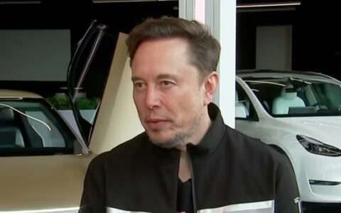马斯克否认收购Uber：特斯拉将推自动驾驶出租车抗衡网约车