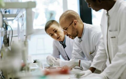 美国科研人才流失危机：75%在美科学家考虑离开美国