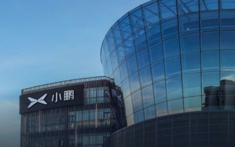 ‌”剪辫子”言论惹众怒 小鹏汽车公关翻车背后藏着什么戏码？