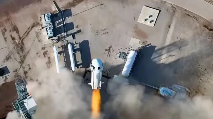 ‌蓝色起源第12次载人太空飞行圆满成功 六名探险者跨越卡门线