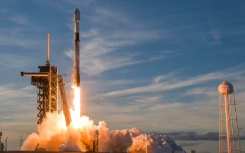 SpaceX创历史：猎鹰系列火箭完成500次轨道发射