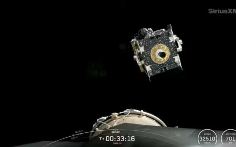 ‌SpaceX猎鹰9号成功部署SiriusXM卫星，助推器实现第八次回收