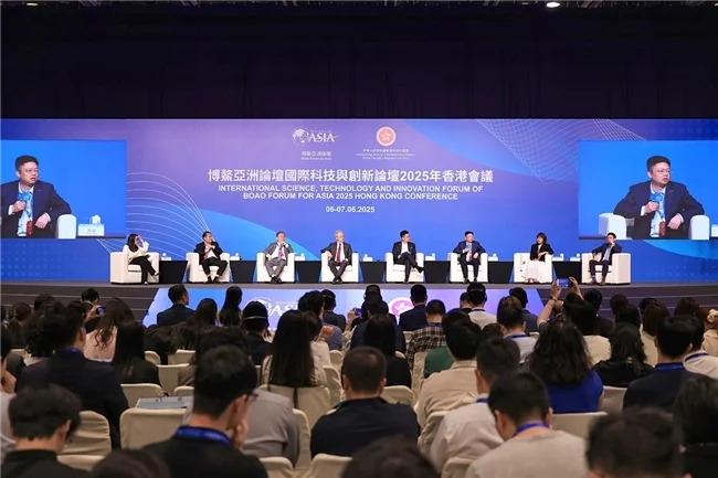 vivo出席博鳌亚洲论坛国际科技与创新论坛2025年香港会议，共话人工智能未来图景
