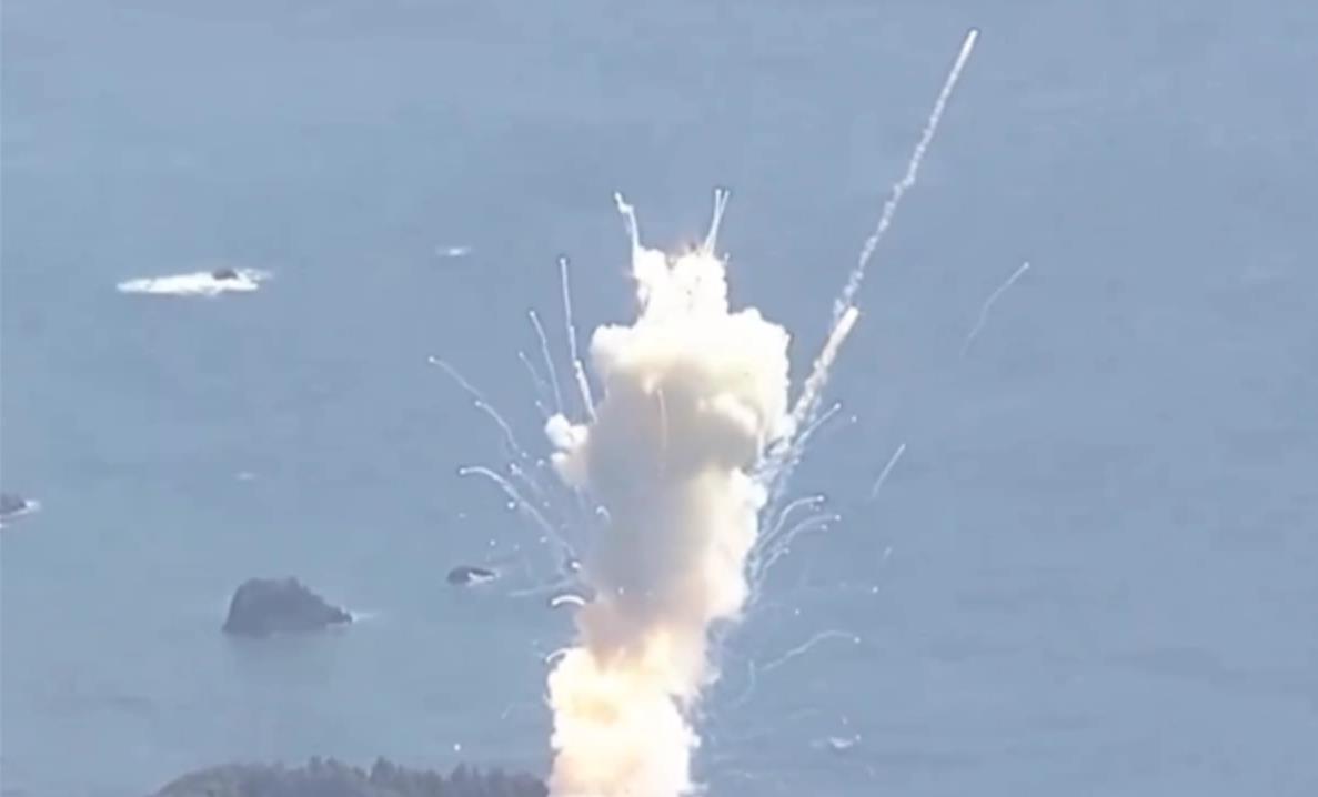 日本火箭发射5秒后爆炸，数百亿日元瞬间蒸发