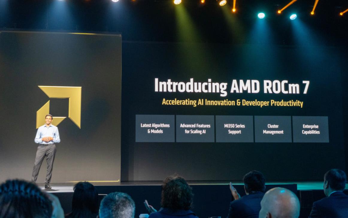 AMD ROCm 7正式亮相 助力DeepSeek R1效率跃升3.8倍