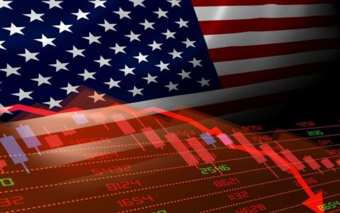 美股三大指数收跌 特斯拉跌近4%