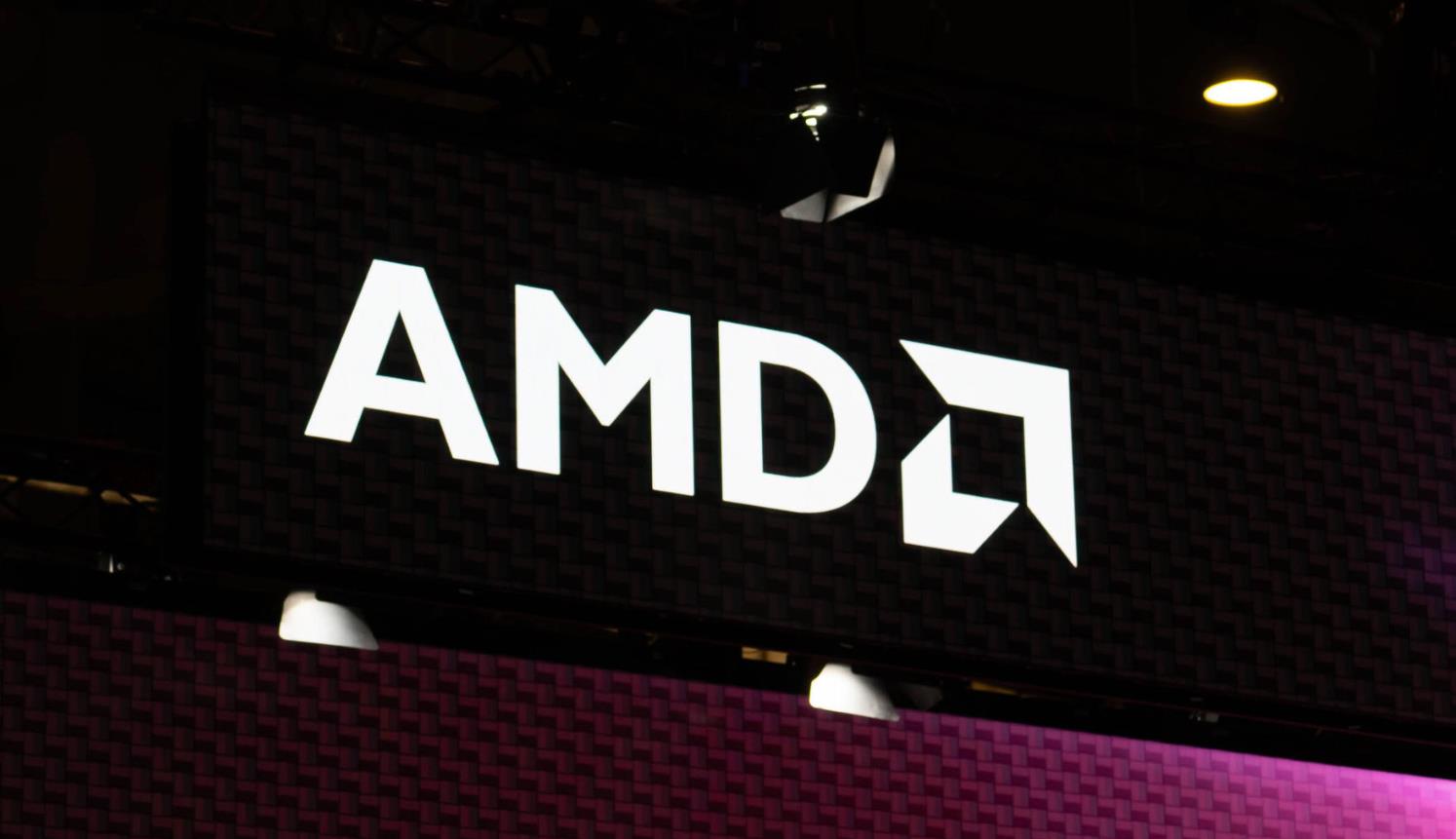 AMD股价强劲反弹，目标价上调至175美元