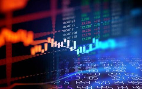 美股收盘:标普纳指新高 特斯拉涨5%