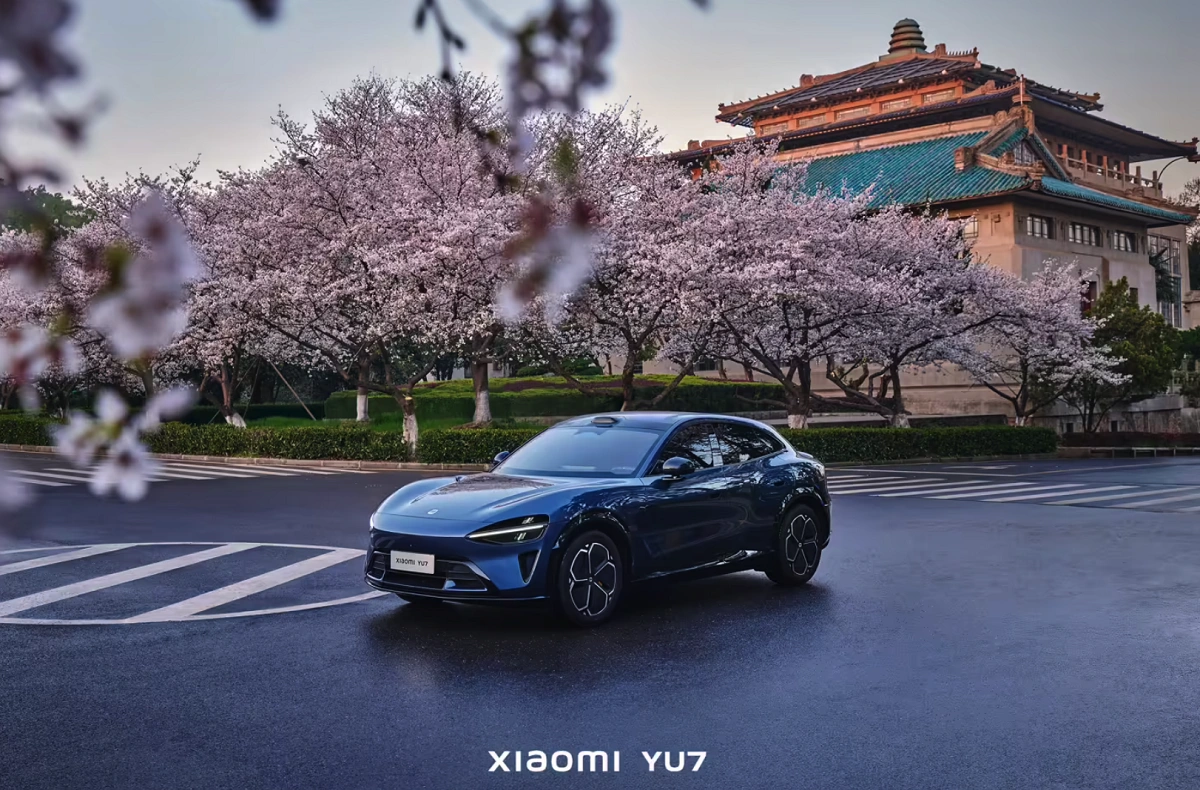 雷军自曝买Model Y，希望小米汽车超越特斯拉