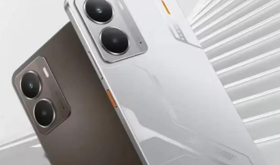 realme真我15系列入网，将延续大电池战略