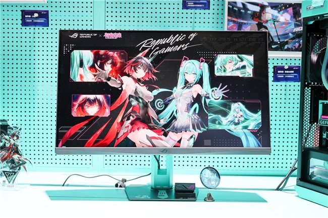BW2025 ROG绝神 RO姬x初音未来版电竞显示器，双模新品闪耀登场