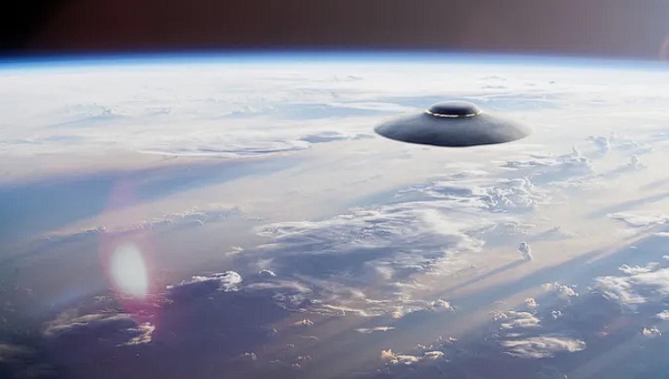 解密文件曝美战机撞上UFO