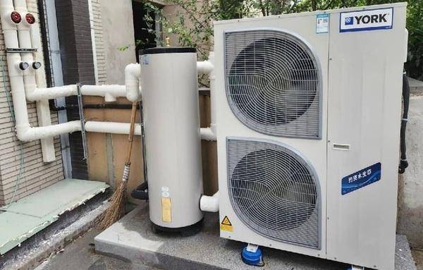 2025空气能十大品牌盘点：纽恩泰领衔，这些品牌值得信赖