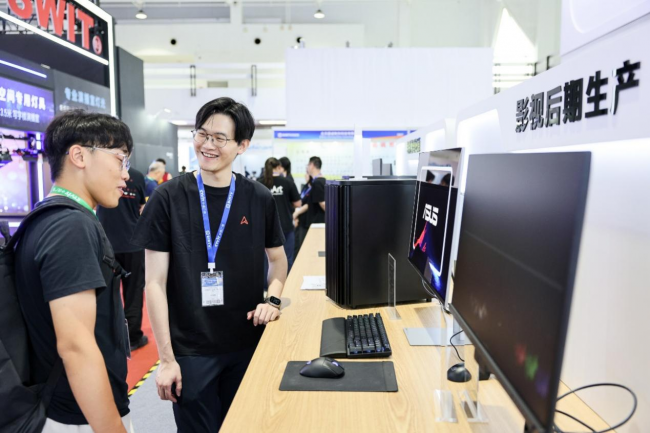 BIRTV2025，全能王牌华硕ProArt创梦Pro OLED专业显示器冠绝全场！