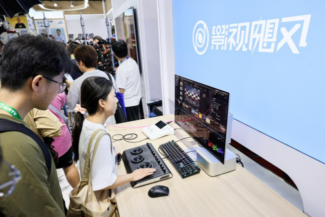 BIRTV2025，全能王牌华硕ProArt创梦Pro OLED专业显示器冠绝全场！
