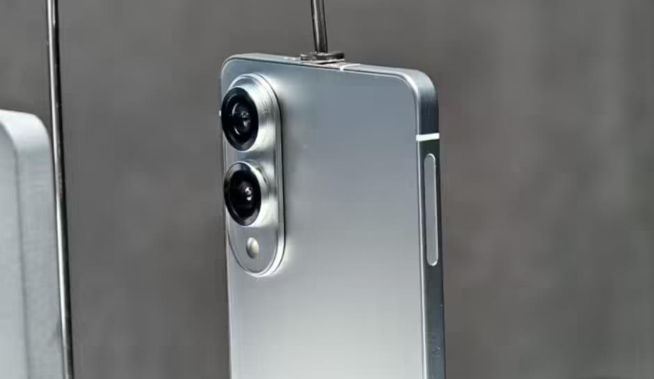 ‌三星Galaxy S26 Ultra内存性能大升级：搭载10.7Gbps LPDDR5X内存