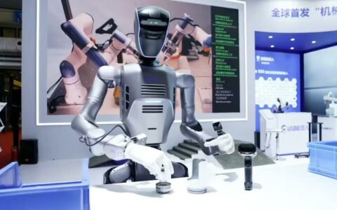 ‌越疆科技发布DOBOT Atom Ⅱ人形机器人 实现毫米级多场景操作