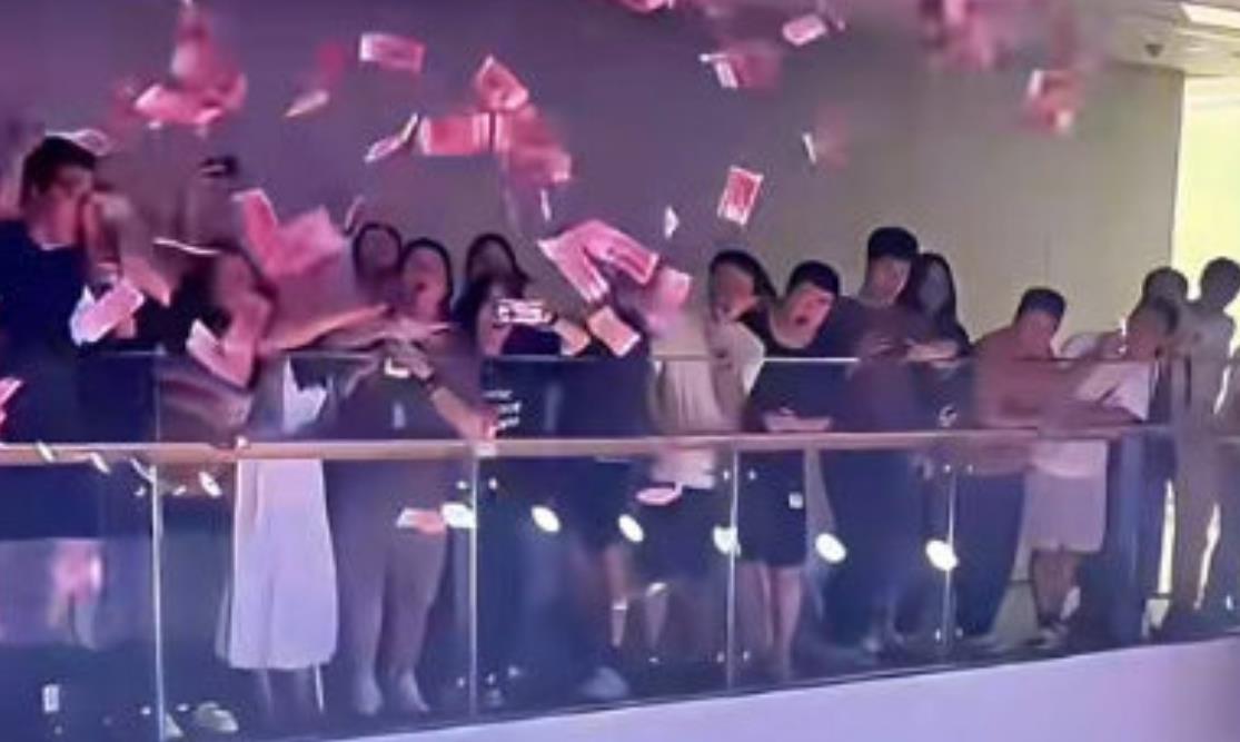 ‌影石创新回应“撒钱”事件：团建视频引发误解，承诺优化激励方式
