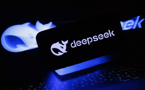 ‌DeepSeek开源V3.1-Base模型：6850亿参数支持128K上下文