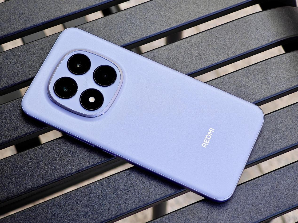 实测 REDMI Note 15 Pro+：耐用、顺畅、长续航