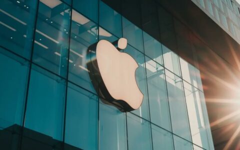 苹果自研AI搜索产品WKA明年3月上线 将整合至Siri与Safari