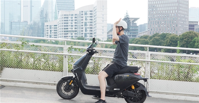 【鲁大师测评】性能配置看齐旗舰，九号M系列四车横评