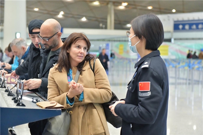 入境游复苏催生服务新需求，龙腾出行以 AI 重构全球旅行生态