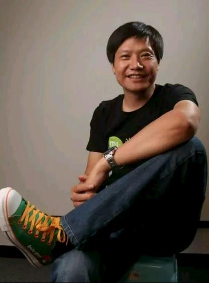 小米发布会雷军携《愤怒的小鸟》经典回归