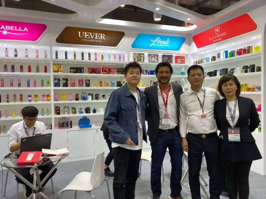 一群“数贸新生代”即将从义乌搅动全球