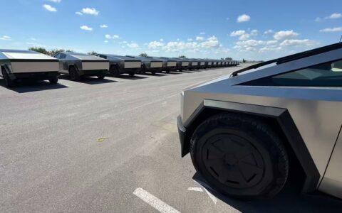 ‌马斯克旗下公司大批采购Cybertruck 助特斯拉消化库存