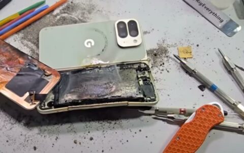 ‌谷歌Pixel 10 Pro Fold弯折测试起火：十年测评首遇电池爆炸