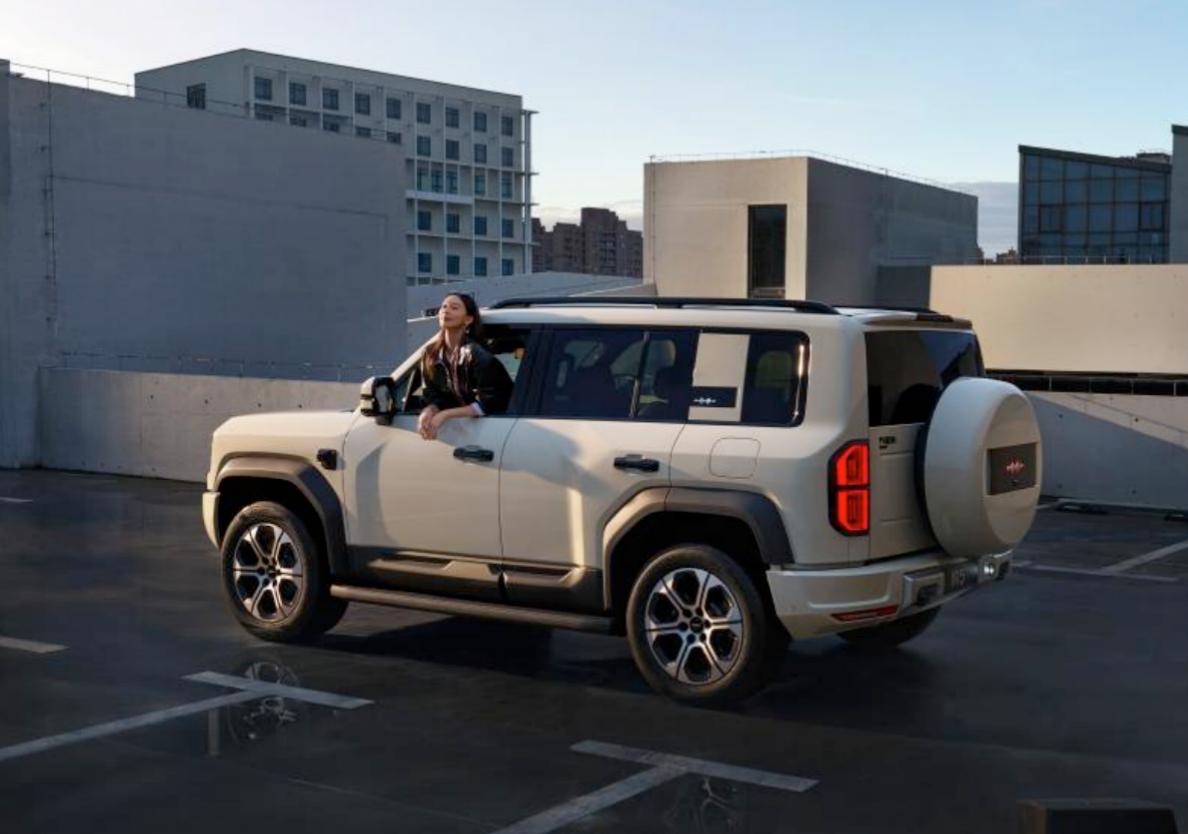 豹5长续航版本、豹8大五座版焕新上市 “人人可野”成为现实