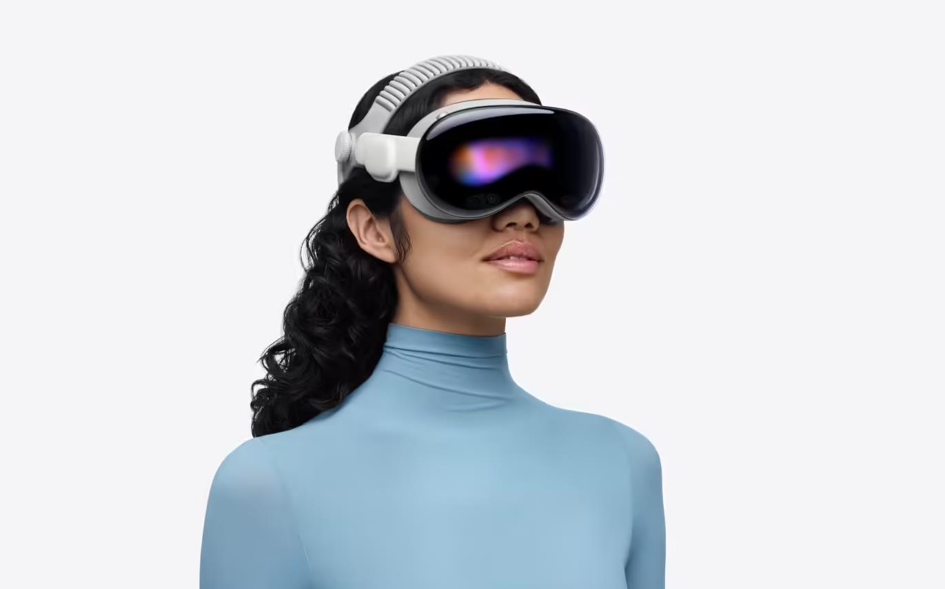 ‌苹果Vision Pro 2025款今日发售 起售价29999元