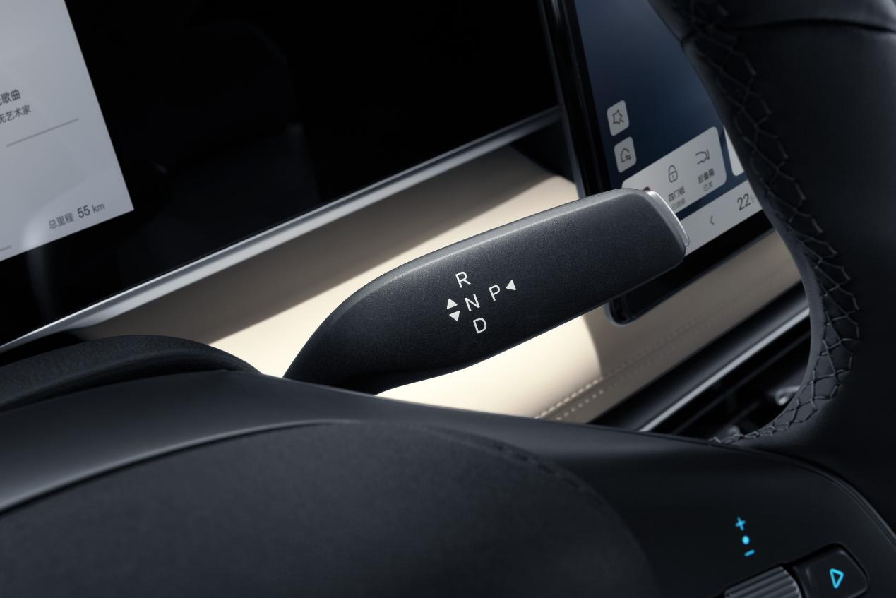 2026款秦L DM-i以“更省、更远、更智能”定义价值新高度 上市限时9.28-10.28万元