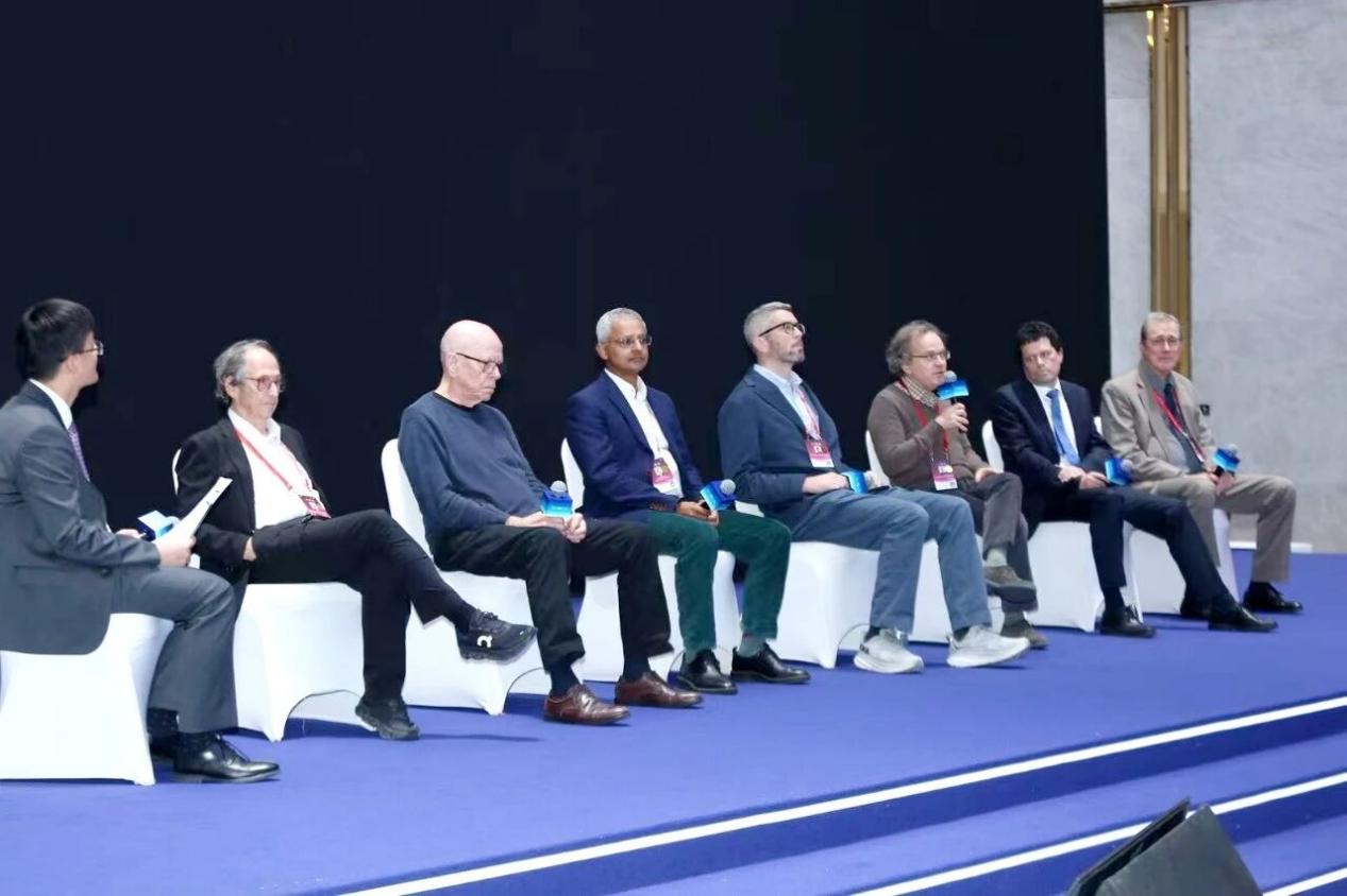 2025世界顶尖科学家论坛青年科学家大会在上海成功举办