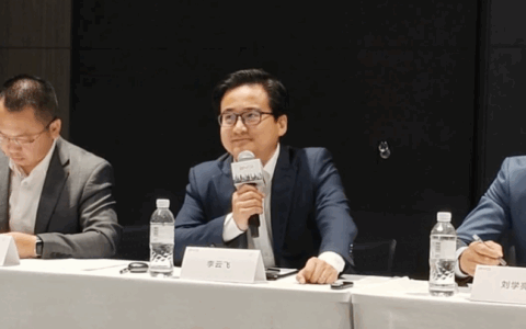 李云飞：比亚迪将坚持磷酸铁锂电池路线