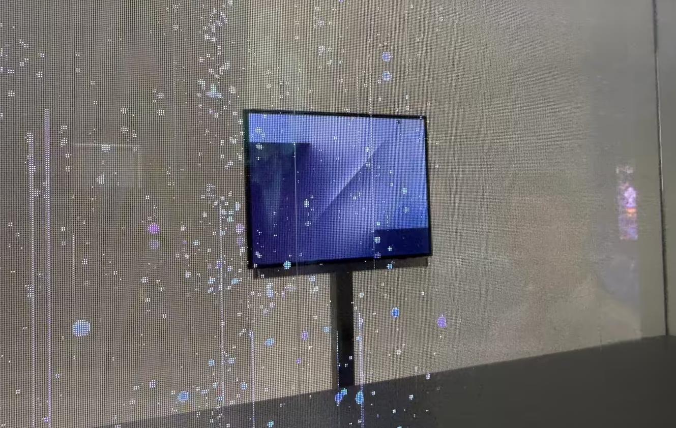 三星首款三折叠手机Galaxy Z TriFold发布在即:与华为Mate XT的差异化竞争