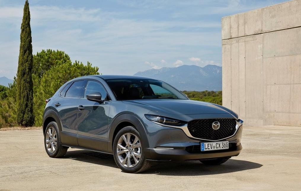 ‌美国关税重创日本七大车企：半年损失1.5万亿日元，马自达等陷入亏损