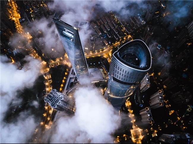 《云上陆家嘴三件套》斩获京东影像大赛金奖 喜提价值10万设备、环球之旅等大奖