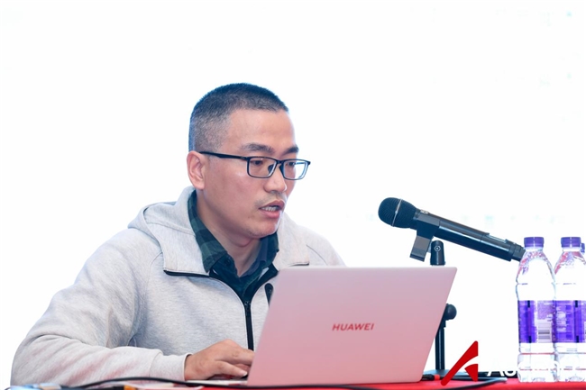 凝“芯”聚力，淬炼成“钢” | 昇腾“淬火行动”北京专场点燃伙伴开发者创新引擎