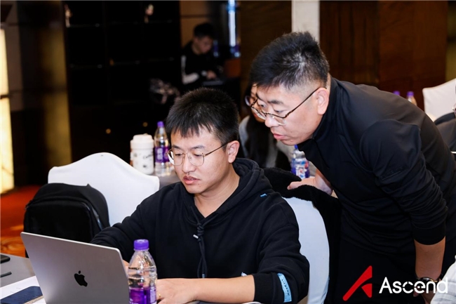 凝“芯”聚力，淬炼成“钢” | 昇腾“淬火行动”北京专场点燃伙伴开发者创新引擎