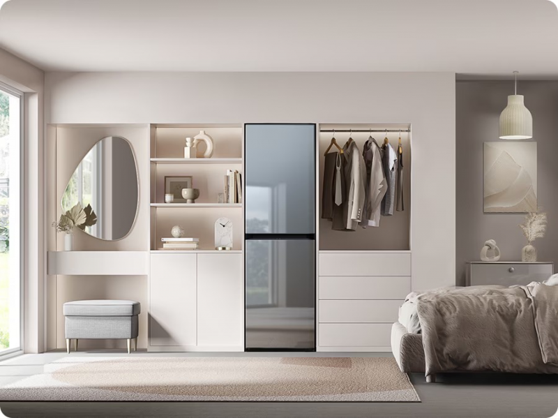 三星AI神 黑钻衣物护理机：外观精致 内在全能 让小空间拥有大作为