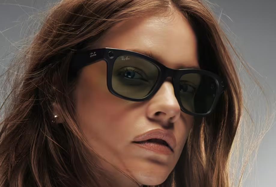 ‌三星进军XR市场：首款Galaxy XR已发售，智能眼镜新品计划曝光